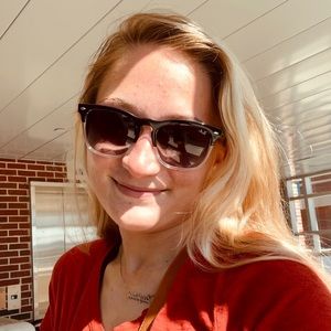 Meet your Posher, Leighann